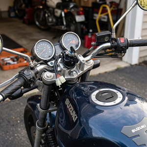 Ensemble de cylindres de serrure de moto en alliage d'aluminium de haute qualité <span class=keywords><strong>pour</strong></span> accessoires de modification GSF600 GSF1200, couleur argent - Product Image 5