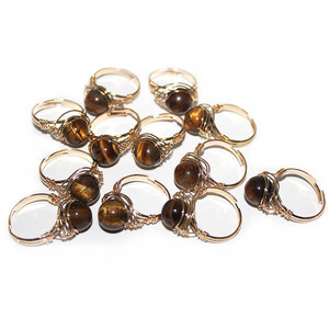 Bague en pierre originale en cristal naturel, bague circulaire en pierre naturelle enroulée à la main - Product Image 6