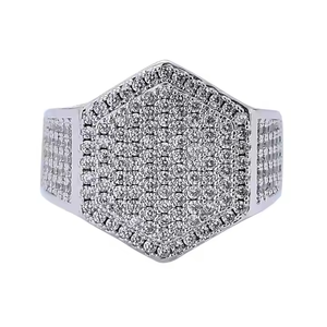 Anillo Hip Hop de lujo con diamantes de moissanita diseñados para un estilo elegante de máxima brillantez y calidad inigualable - Product Image 4