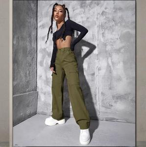 Pantalon Cargo en Denim pour Femmes Européennes Taille Haute Décontracté Jambe Droite Large Marron Foncé Streetwear Personnalisé Délavé Trou Respirant - Product Image 1