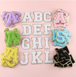 Vendita calda oro glitterato bordo ricamato di lusso in ferro su Patch alfabeto universitario di 8 cm <span class=keywords><strong>lettere</strong></span> a a Z in feltro Applique ciniglia Patch - Product Image 2
