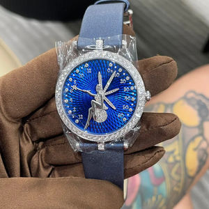 Montre élégante pour femme avec bracelet en cuir véritable, style féerique floral, ornée de zircons brillants - Product Image 4