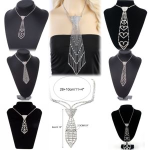 Vente <span class=keywords><strong>en</strong></span> gros <span class=keywords><strong>prix</strong></span> d'usine nouvelle mode à bas <span class=keywords><strong>prix</strong></span> cravate sexy <span class=keywords><strong>en</strong></span> strass tour de cou pour femmes collier perles de cristal cravate - Product Image 1