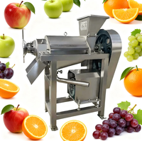 Automatische fruit- en groentesapcentrifuge voor fruitverwerkingsbedrijven, hotels, met krachtige 2200W motor en hoge productiviteit.
