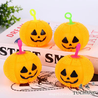 Nouveauté TPR LED citrouille Spike Ball jaune Jack-o-lanterne Halloween jouet doux presser balle anti-stress jouets anti-stress