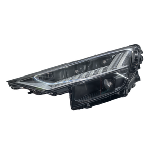 Ventes chaudes Nouveaux phares à LED matriciels YiShun de haute qualité pour <span class=keywords><strong>Audi</strong></span> Q8 <span class=keywords><strong>SQ8</strong></span> 2018-2023 Originaux 12V 6000K 60W Lampes gauche/droite - Product Image 5