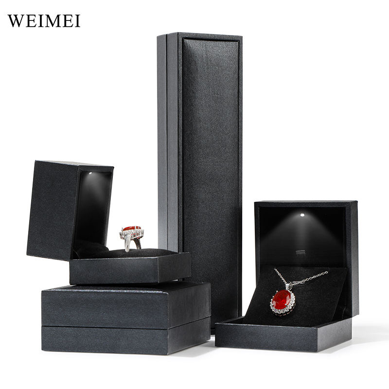 สีดำเงา