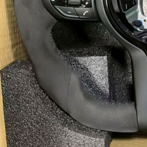 Volante de Coche Personalizado OEM con Costuras en M, Completamente en Gamuza Negra, para <span class=keywords><strong>BMW</strong></span> 2013 2012 2015 F90 328i <span class=keywords><strong>Xdrive</strong></span> 540i X3m F97 F10 535 - Product Image 4
