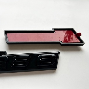 Nouveau logo de calandre de voiture avec vis pour S3 S4 S5 S6 S7 S8 RS3 RS4 RS5 RS6 RS7 RS8 - Product Image 3