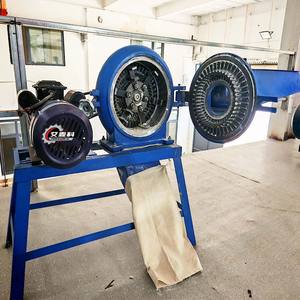 La trituradora de tolva <span class=keywords><strong>Ameco</strong></span> 280 se utiliza en plantas de fabricación casera Industrias Andretail para triturar pimientos Cornchili y especias - Product Image 2