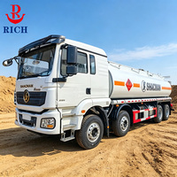 Camión Cisterna de Combustible Manual Shacman 6x6 de 19.5m³ con Tanque de Almacenamiento de Combustible Diésel de 335HP, Dispensador de Combustible Móvil para Reabastecimiento