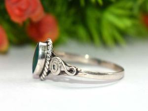 Bague en argent sterling 925 faite à la main, légère, de forme marquise, facettée, en onyx vert naturel pour femmes - Product Image 2