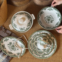 Service de vaisselle vintage en porcelaine à motif floral vert en relief, assiettes, tasses à café et plats pour mariages et restaurants