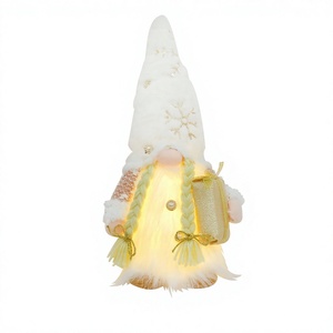 Figura de Gnomo Rudolph de Peluche con Lentejuelas Brillantes y Luces para Navidad, Adorno Navideño para Ventana - Product Image 6