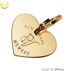 Collana con Logo Dorato alla Moda, Accessorio Personalizzato a Forma di Cuore, Portachiavi in Metallo, Gioiello in Lega di Zinco, Ciondolo Inciso con Nome - Product Image 2
