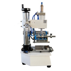 Machine de marquage à chaud pneumatique pour logo en cuir 618-A - Product Image 3