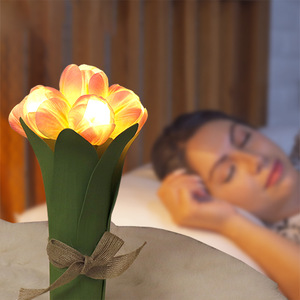 Adorno de lámpara 7 flores tulipán ambiente Nightlights Decoración de mesa regalo Uionen 2228 - Product Image 2