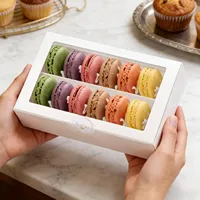 Boîte à macarons délicats pour pâtisserie, boîte à biscuits transparente à couvercle rabattable, boîte à biscuits carrée en carton ivoire avec fenêtre et pelliculage mat