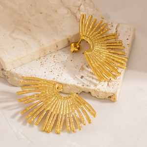 European American Style Stainless Steel <b>Cuff</b> <b>Earrings</b> Flower Geometric Design Gold Color Women Fashion Jewelry - Product Image 3