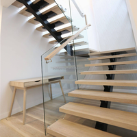 Design moderne et original de l'usine Escalier intérieur flottant droit en acier Escaliers droit en acier de style loft pour appartement
