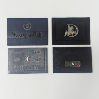 Étiquette en cuir avec logo 3D en métal de haute qualité, badge en PU personnalisé pour vêtements, universel pour jeans et sweats à capuche