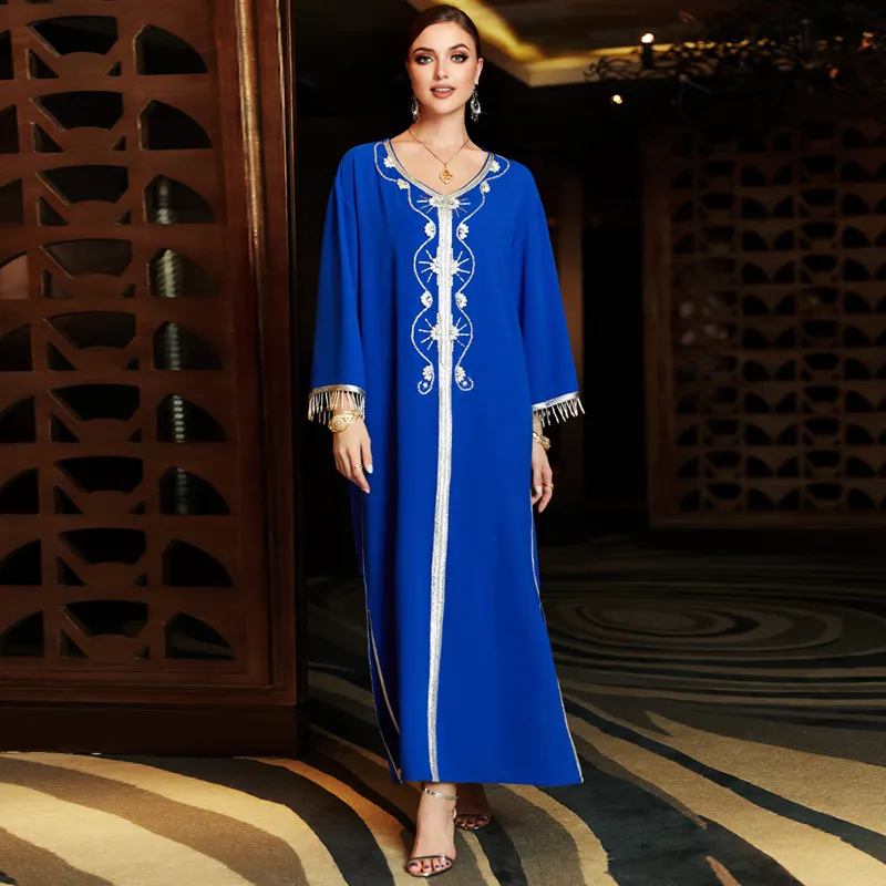 Últimos elegantes vestidos de caftán azul real cosidos a mano con cuentas árabe Dubai cuello en V vestido musulmán para mujeres