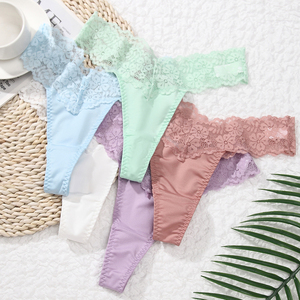 Slip da Donna in Pizzo Trasparente a Vita Media con Motivi Floreali, Comodo e Multicolore - Product Image 4