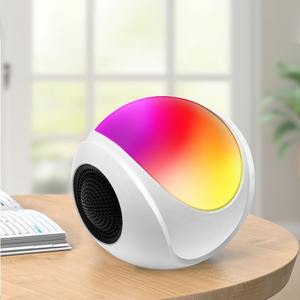Mini Altavoz Pequeño de 1 Pieza, con Conexión a Tarjeta, Luz RGB Colorida, Audio para Exteriores, Múltiples Modos de Luz, Lámpara Nocturna para Interiores - Product Image 5
