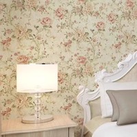 Wallpaper Bunga Mawar Pink Vintage Gaya Pedesaan, Kain Dinding Kustom Motif Tanaman Rambat untuk Kamar Tidur B&B