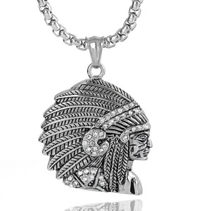 yunnique Collier Punk pour Homme en Acier Titane avec Pendentif Tête de Chieftain, Sertissage Pavé, Design Visage Géométrique, Bijoux - Product Image 1
