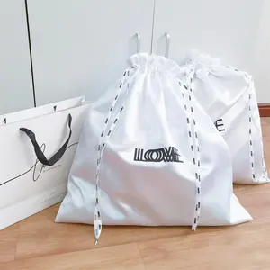 BSCI orta saten toz torbası özel logo baskılı ipek saten toz torbaları bez ve çanta için lüks hediye keseleri İpli ile