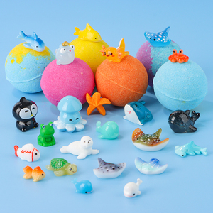 Kit Spa per Bambini OEM con Giocattolo all'Interno, Bombe da Bagno Vegane, Fragranza Personalizzata, Confezione Regalo - Product Image 1