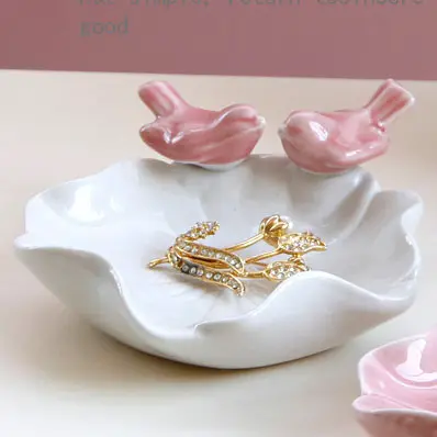 Plateau à bijoux en céramique blanche, offre spéciale, Style européen créatif en fleur, plateau à bijoux avec décor d'oiseaux