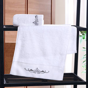 ผ้าเช็ดตัวโรงแรมผ้าฝ้ายลาย<span class=keywords><strong>เพชร</strong></span>สวยงามชุดผ้าขนหนูโรงแรมหรูหราสำหรับสปาร้านเสริมสวยโรงอาบน้ำคลับโรงพยาบาลพิมพ์โลโก้ได้ตามต้องการ - Product Image 5
