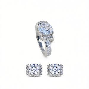 Anello di Platino con Diamante Taglio Cushion Colore D Naturale Certificato GIA Anello di Fidanzamento Stile Classico da Donna Taglia 9 - Product Image 1