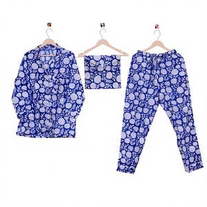 Meilleures ventes : élégante robe de nuit d'été en coton à imprimé floral, ensemble de pyjama respirant pour femmes, disponible en différentes tailles, Inde - Product Image 1