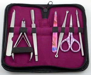 Ensemble de lime à ongles pour manucure et pédicure de 6 pièces Pince à cuticules Nettoyeur d'ongles Outil de pointage pour ongles Ciseaux à cuticules Pince à épiler - Product Image 5