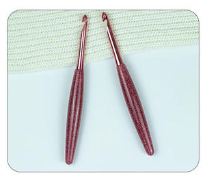 Uncinetti Ergonomici con Manico in Resina, Aghi per Uncinetto con Testa Liscia in Alluminio per Principianti e Artigiani Esperti - Product Image 3