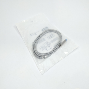 Controlador de Programação PLC 7900181 Sensor de Proximidade Indutivo IH06-04NPS-VW1 - Product Image 1