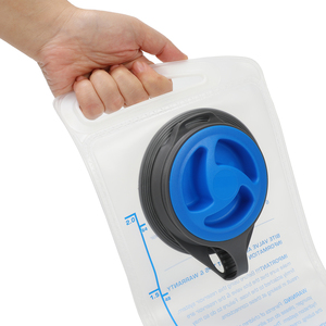 Bolsa de Hidratación Plegable Ligera de <span class=keywords><strong>YPU</strong></span> PEVA de 3L, 2L y 1L, Libre de BPA, para Correr, Senderismo, Camping y Actividades al Aire Libre - Product Image 6