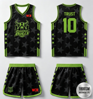 Conjunto de Pantalones Cortos y Camiseta de Baloncesto Personalizados - Negros con Ribete Verde, Impresión por Sublimación Premium, Malla de Alto Rendimiento de 180GSM
