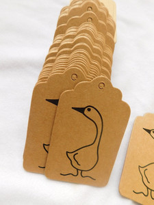 Etiquetas estampadas de papel aluminio personalizadas para ropa y diseñadores, en forma de folleto con inserción de tela de algodón - Product Image 4