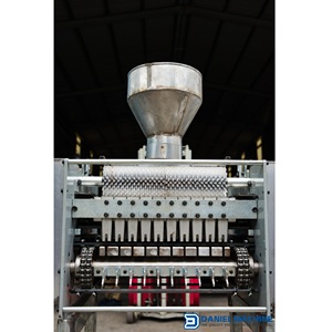 Tête de découpe de noix de cajou 10 lames (multi-grades) Capacité 350-400 kg/h Entièrement automatique Qualité supérieure - Product Image 1