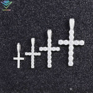 Pendentif croix serti de moissanite VVS avec certificat GRA, plaqué or sur argent sterling 925, finition fine et élégante, en promotion - Product Image 3