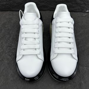 รองเท้าลำลองผู้ชายดีไซน์หรูคุณภาพสูง หนังวัวแท้ชั้นแรก ระบายอากาศได้ดี เหมาะสำหรับเดินเล่นกลางแจ้ง มีบริการดรอปชิป - Product Image 3