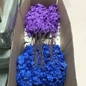 95 ، أزهار ساكورا بيضاء زرقاء أرجوانية 3 طبقات ، فروع زهور أزهار الكرز الاصطناعية لديكور حفل الزفاف - Product Image 6