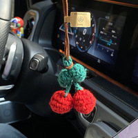 Ornements suspendus en crochet tricotés à la main en forme de fruits (raisin, fraise, feuille) en fil, décorations de voiture, cadeau de fête pour la maison