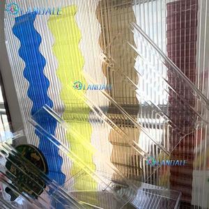 Tuile trapézoïdale de <span class=keywords><strong>plaque</strong></span> <span class=keywords><strong>ondulée</strong></span> en <span class=keywords><strong>polycarbonate</strong></span> personnalisé haute transparence pour feuilles de soleil de toit d'usine feuilles en relief PC - Product Image 4