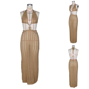 J0350 Abito Estivo Trendy da Donna, Copricostume Lungo in Maglia Crochet Traforata, Vestito Halter con Scollo Profondo a V e Schiena Scoperta - Product Image 4