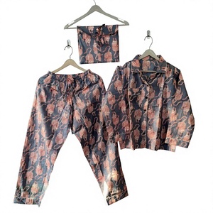 Conjunto de Pijama de Verano para Mujer, Hecho a Mano, Elegante, Ligero, de Algodón Térmico, Suave y Cómodo, con Cuello Camisero y Elástico - Product Image 1